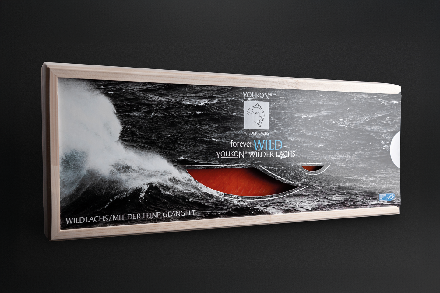 Youkon Red Salmon - ganze Seite geräuchert & geschnitten 730g in edler Naturholzverpackung
